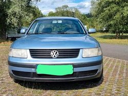 Silber Gebraucht 2000 VW Passat Kombi | 450 € (Guter Preis)
