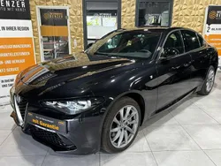 Schwarz Gebraucht 2023 Alfa Romeo Giulia Ti Limousine | 35.999 € (Guter Preis)