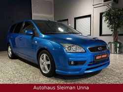 Blau Gebraucht 2005 Ford Focus Titanium Limousine | 2.490 € (Etwas zu teuer)