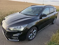 Schwarz Gebraucht 2020 Ford Focus ST-Line Kombi | 16.300 € (Guter Preis)