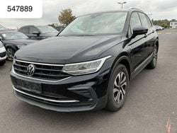 Schwarz Gebraucht 2022 VW Tiguan Active SUV | 21.420 € (Guter Preis)