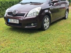 Rot Gebraucht 2008 Toyota Corolla Verso Executive Van / Kleinbus | 6.999 € (Teuer)