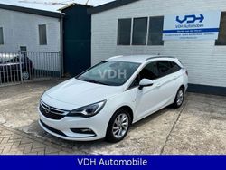 Weiß Gebraucht 2018 Opel Astra Innovation Limousine | 8.800 € (Fairer Preis)