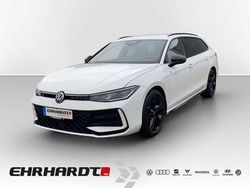 Weiß Gebraucht 2024 VW Passat R-line Limousine | 42.990 € (Fairer Preis)