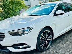Weiß Gebraucht 2017 Opel Insignia Sport Limousine | 11.999 € (Fairer Preis)
