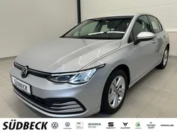 Silber Gebraucht 2021 VW Golf VIII Life Limousine | 19.990 € (Fairer Preis)