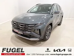 Cypress green / mic Gebraucht 2024 Hyundai Tucson Prime SUV | 32.999 €
