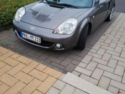 Grau Gebraucht 2005 Toyota MR2 Edition-S Cabrio | 12.600 € (Etwas zu teuer)