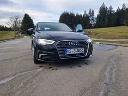 Schwarz Gebraucht 2017 Audi A3 Sportback e-tron Limousine | 17.000 € (Fairer Preis)