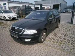 Schwarz Gebraucht 2008 Skoda Octavia Ambiente Kombi | 990 € (Superpreis)
