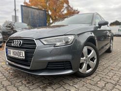 Grau Gebraucht 2018 Audi A3 Sportback Comfort Limousine | 16.450 € (Fairer Preis)