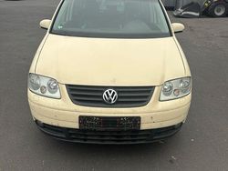 Gelb Gebraucht 2005 VW Touran Conceptline Van / Kleinbus | 1.050 € (Superpreis)
