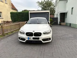 Weiß Gebraucht 2016 BMW 125 Sport Line Kleinwagen | 14.000 € (Fairer Preis)