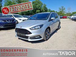 Polarsilber metallic Gebraucht 2016 Ford Focus ST Kombi | 10.985 € (Superpreis)
