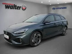 Cypress green / mic Gebraucht 2024 Hyundai i30 N Line Kombi | 27.990 € (Fairer Preis)