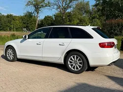 Weiß Gebraucht 2015 Audi A4 Kombi | 14.199 € (Etwas zu teuer)