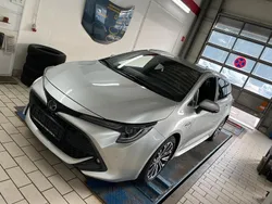 Silber Gebraucht 2019 Toyota Corolla Club Kombi | 19.790 € (Guter Preis)