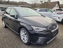 Schwarz (metallic) Gebraucht 2024 Seat Ibiza FR Limousine | 18.290 € (Fairer Preis)