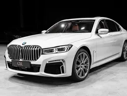 Weiß Gebraucht 2020 BMW 750L Sport Line Limousine | 69.900 €