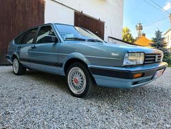 Blau Gebraucht 1987 VW Passat Limousine | 13.449 €