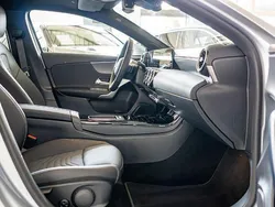 Silber / hightechsilber Gebraucht 2024 Mercedes A200 Advanced Limousine | 30.840 € (Fairer Preis)