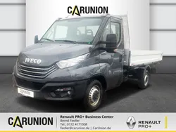Grau Gebraucht 2022 Iveco Daily Van | 39.575 € (Etwas zu teuer)