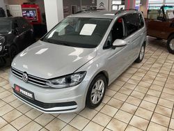 Silber Gebraucht 2021 VW Touran Comfortline Van / Kleinbus | 19.990 € (Fairer Preis)