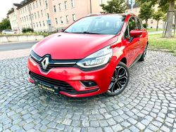 Rot Gebraucht 2017 Renault Clio GrandTour Intens Kombi | 7.800 € (Fairer Preis)