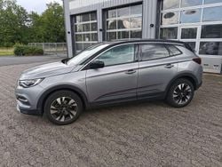 Grau Gebraucht 2018 Opel Grandland X SUV | 12.500 € (Guter Preis)