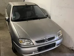 Silber Gebraucht 2001 Citroën Saxo Kleinwagen | 300 €