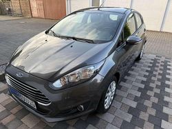 Grau Gebraucht 2015 Ford Fiesta Trend Kleinwagen | 7.200 € (Fairer Preis)
