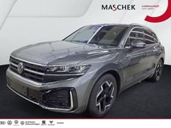Siliziumgrau metallic Gebraucht 2025 VW Touareg R-line SUV | 58.840 € (Fairer Preis)