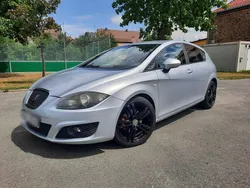 Silber Gebraucht 2009 Seat Leon Limousine | 3.700 € (Teuer)