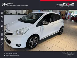 Weiß Gebraucht 2013 Toyota Yaris Trend Limousine | 8.990 € (Fairer Preis)
