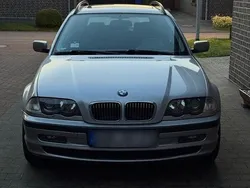 Silber Gebraucht 2001 BMW 320 Basis Kombi | 2.200 € (Superpreis)