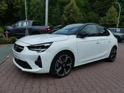 Weiß Gebraucht 2022 Opel Corsa Limousine | 17.990 € (Fairer Preis)