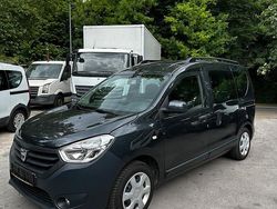 Blau Gebraucht 2016 Dacia Dokker Van | 17.000 €