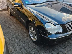 Schwarz Gebraucht 2004 Mercedes C320 Limousine | 1.250 € (Guter Preis)