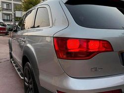 Silber Gebraucht 2007 Audi Q7 SUV | 7.750 € (Fairer Preis)
