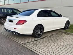 Weiß Gebraucht 2016 Mercedes E220 AMG Limousine | 29.999 €