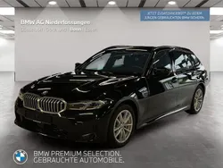 Schwarz Gebraucht 2024 BMW 330 Comfort Edition Kombi | 45.799 € (Fairer Preis)
