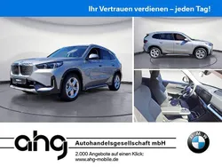 Schwarz Neu 2025 BMW iX1 xLine SUV | 53.310 € (Fairer Preis)