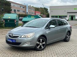 Silber Gebraucht 2012 Opel Astra Design Edition Kombi | 3.990 € (Guter Preis)