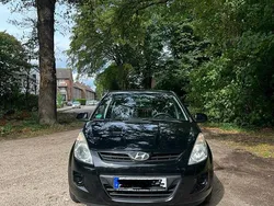 Schwarz Gebraucht 2011 Hyundai i20 Kleinwagen | 2.000 € (Fairer Preis)