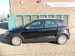 Schwarz Gebraucht 2016 VW Polo Cross Kleinwagen | 11.990 € (Etwas zu teuer)