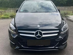 Schwarz Gebraucht 2017 Mercedes B200 Van / Kleinbus | 16.990 € (Etwas zu teuer)