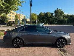 Grau Gebraucht 2012 Toyota Camry Limousine | 15.000 € (Guter Preis)