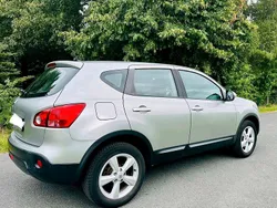 Grau Gebraucht 2009 Nissan Qashqai SUV | 4.950 € (Guter Preis)