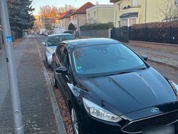 Schwarz Gebraucht 2015 Ford Focus Limousine | 5.200 €