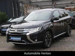 Schwarz Gebraucht 2017 Mitsubishi Outlander SUV | 21.850 €